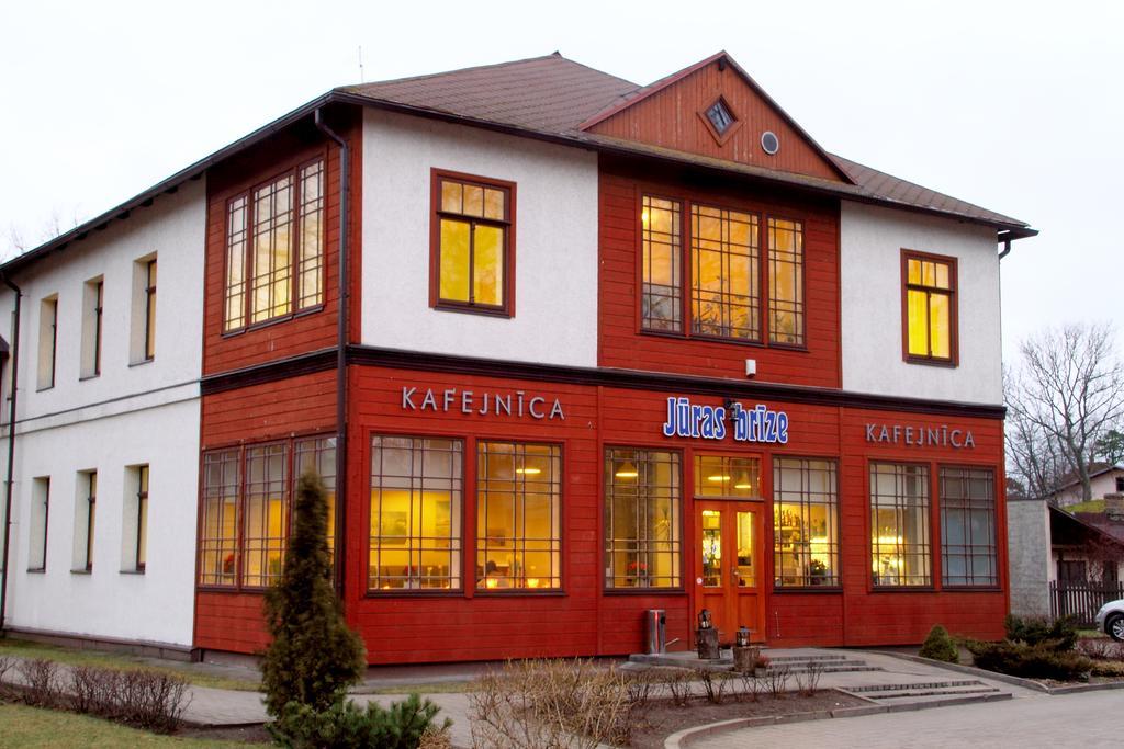 Juras Brize Hotel Ventspils Exterior foto