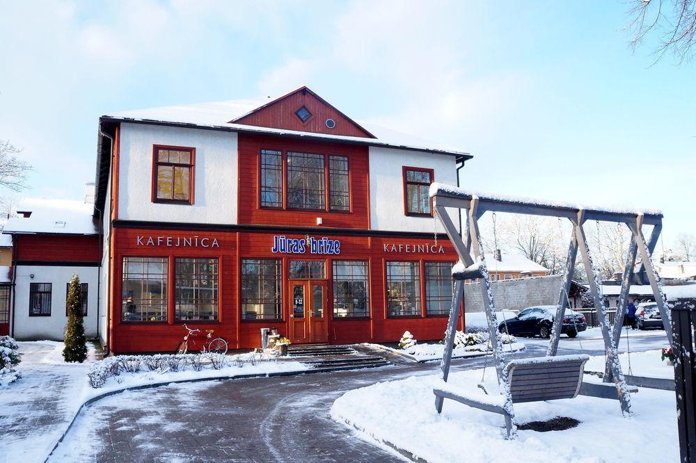 Juras Brize Hotel Ventspils Exterior foto