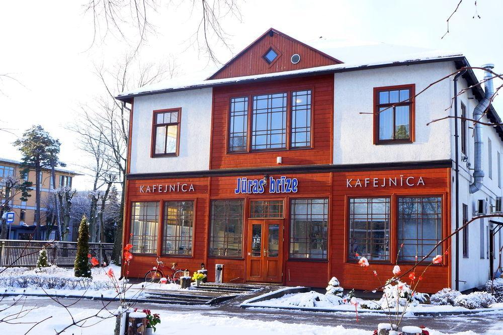 Juras Brize Hotel Ventspils Exterior foto